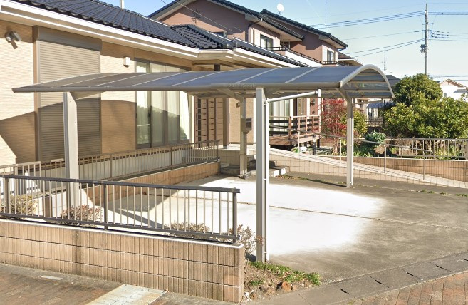 東矢島町戸建住宅の駐車場