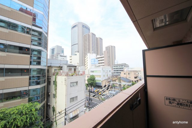 ラフォーレ東天満　仲介手数料無料のバルコニー