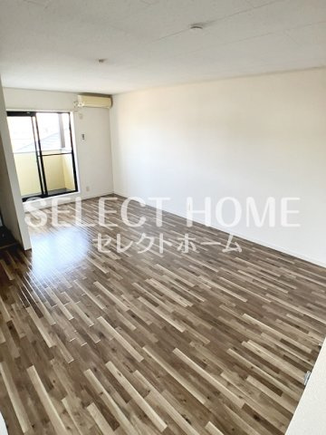 【寝室】 | 私の家Ⅱ | 同型タイプ開放的な寝室です