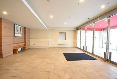 【エントランス】 | サヴォイテンジンスクワイヤー