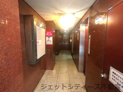 【ロビー】 | 三経37ビル