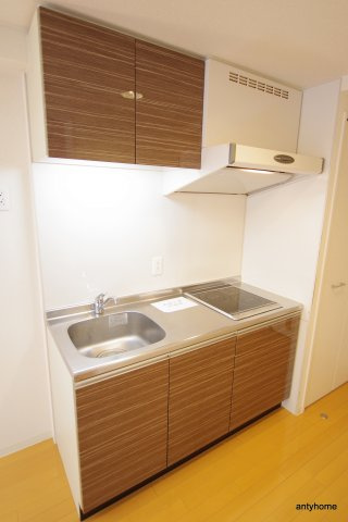 パークレジデンス江坂　仲介手数料無料のキッチン