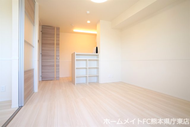 熊本市東区下南部１丁目のアパートの居間・リビング