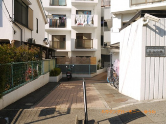 【エントランス】