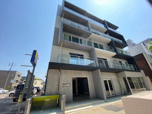 lives residence 浄心