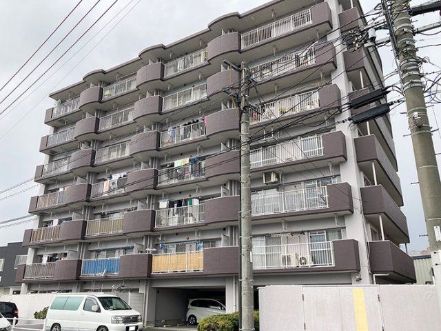 エクレール博多南の外観