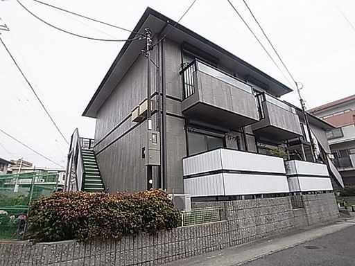 シャルマン本山の外観