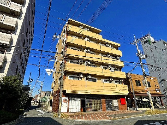 クレセール杉ヶ町の外観|キレイな外観です。