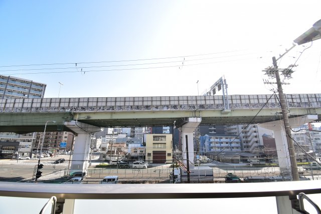LIVIAZ　NAMBA　KRASSの展望