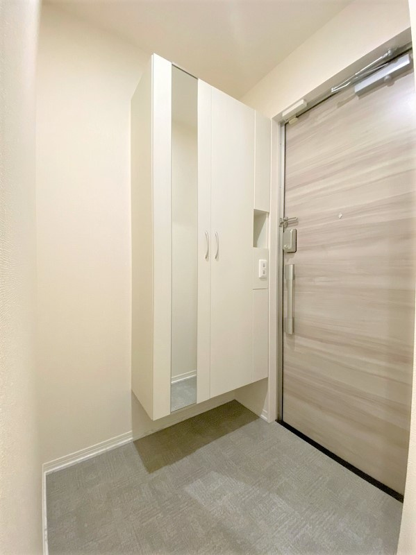 イリーニの玄関