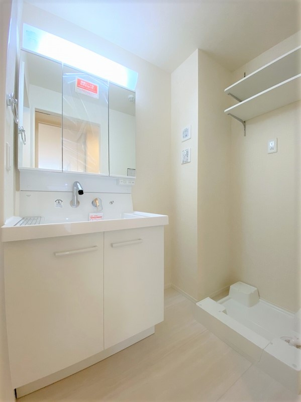 イリーニの独立洗面台