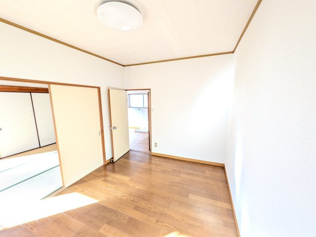 サンハイム石井Ｐａｒｔ２の洋室