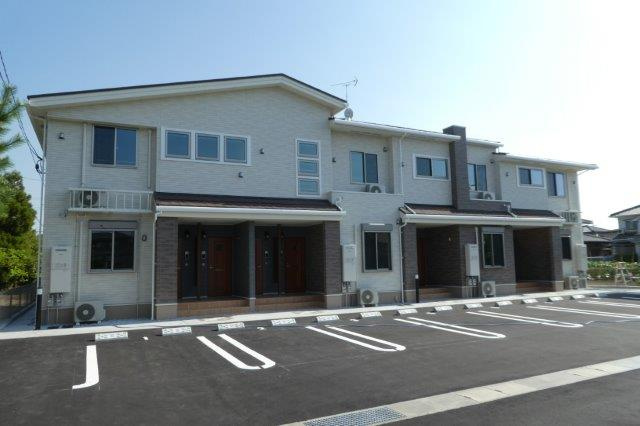 倉敷市上東のアパートの外観