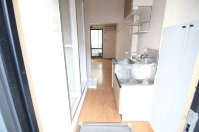 【玄関】 | ハイツ１６５千舟 | 落ち着いた玄関です　シューズボックス付きの玄関