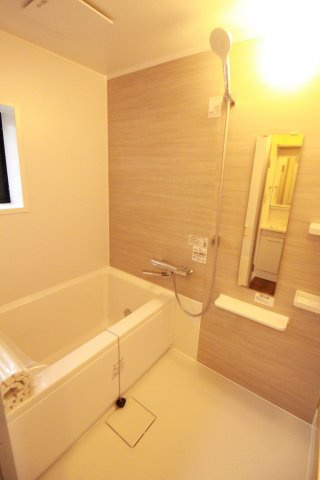 フォーレスツヅキの浴室