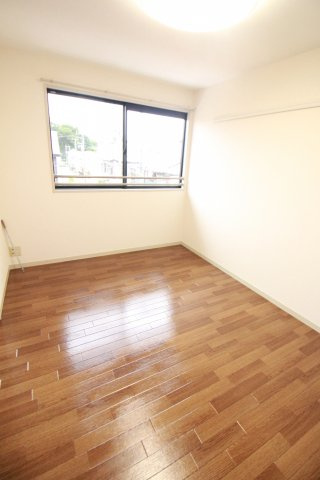 フォーレスツヅキの寝室