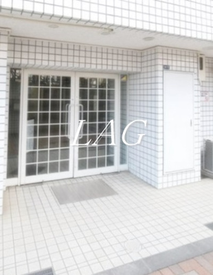 【エントランス】 | トップ・ルーム新宿公園第２ |  エントランスです。
