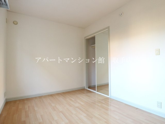 アンジュリークの洋室