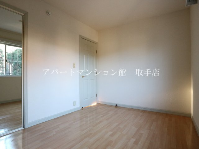 アンジュリークの洋室