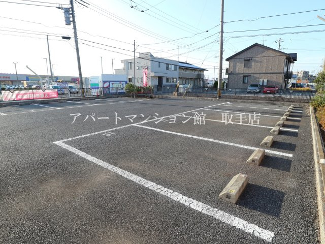 アンジュリークの駐車場