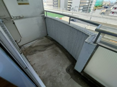 【バルコニー】 | ドミナス横浜