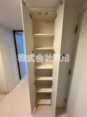 【その他】 | ルクレ上北沢ルネサンスコート | キッチン後ろ収納