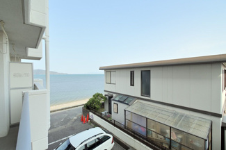 【展望】 | バルコニーからの気持ちのいい眺望♪自宅から海が臨める、贅沢な景観を楽しむことができます