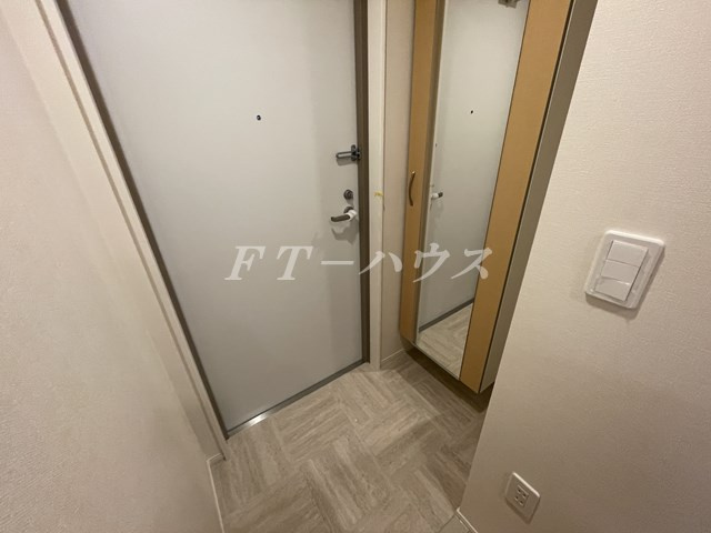 ラーハ前原の玄関