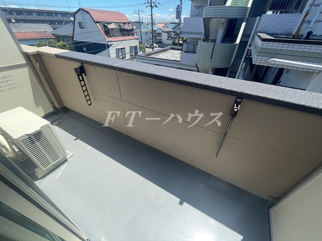 ラーハ前原のバルコニー