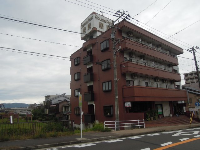 ゴールデンパーク豊島の外観