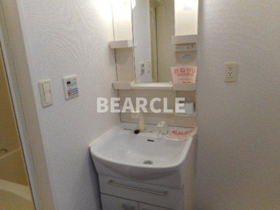 【洗面所】 | 富小路四条マンション | 使いやすい洗面所です