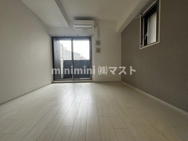 レジュールアッシュ　ウエストレジスの居間・リビング