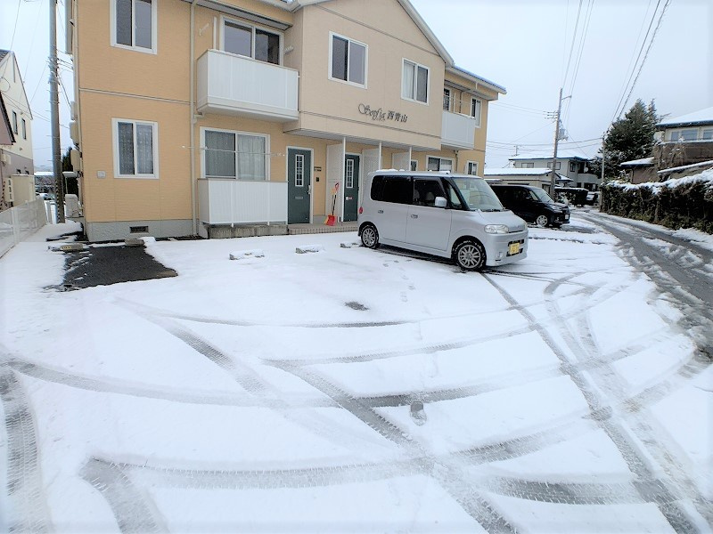 ソフィア西青山の駐車場