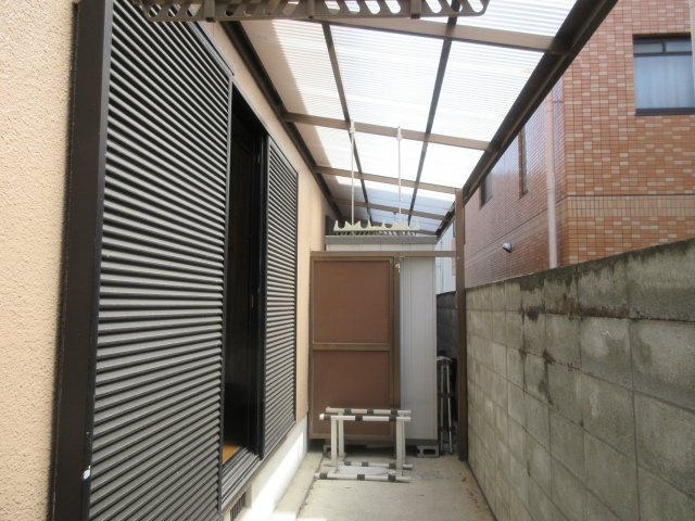 第5三幸荘|テラスは屋根付きです