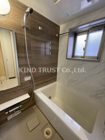 ジ　アドレス梅田の浴室