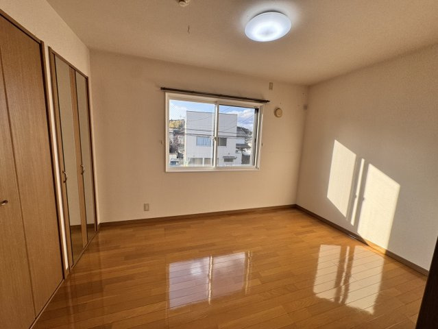 ヒーローマンション・マイステーションの洋室