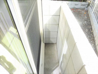 【バルコニー】 | DaitoStyleTINA | 外からの目が気にならないバルコニーで洗濯物が干せます