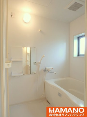 【浴室】 | シエーナ | 落ち着いた空間のお風呂です。追い焚き付き