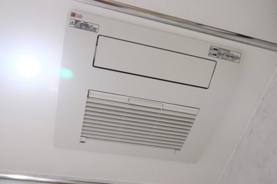 【設備】 | クレヴィア日本橋浜町公園 | 浴室換気乾燥機
