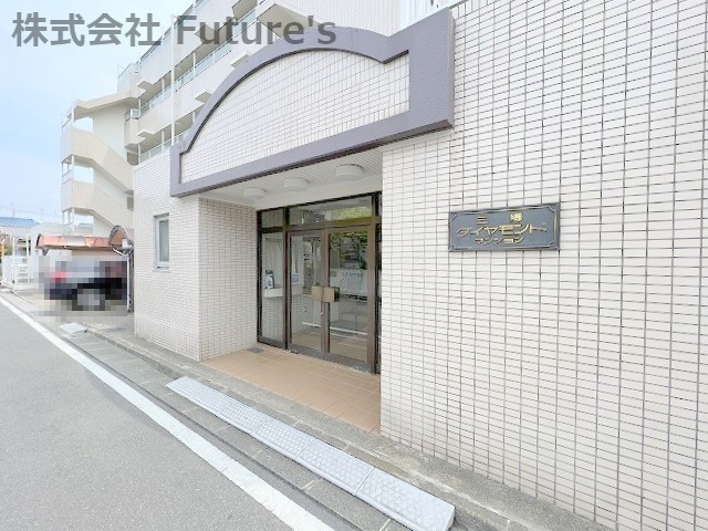 三郷ダイヤモンドマンションの外観|JR武蔵野線【新三郷】徒歩14分の好立地・リノベーション済みのマンションです！
