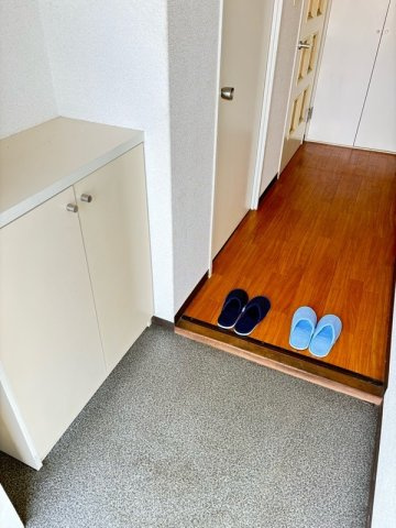 【玄関】 | エクセル富士見 | シューズボックスのある玄関です