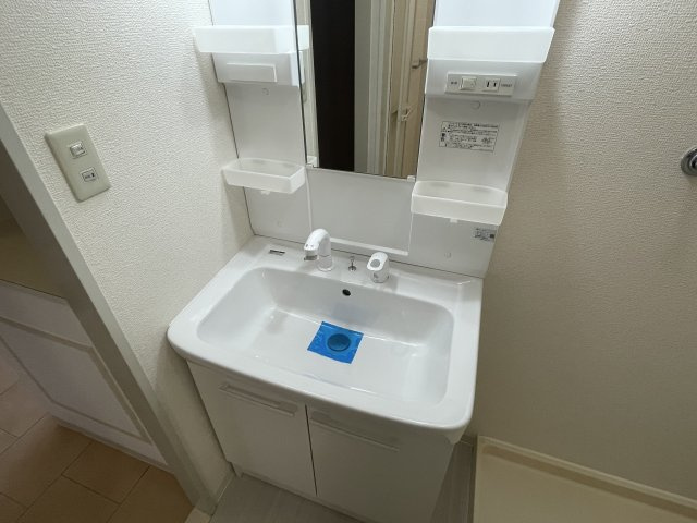 【洗面所】 | フィオーレ岸里