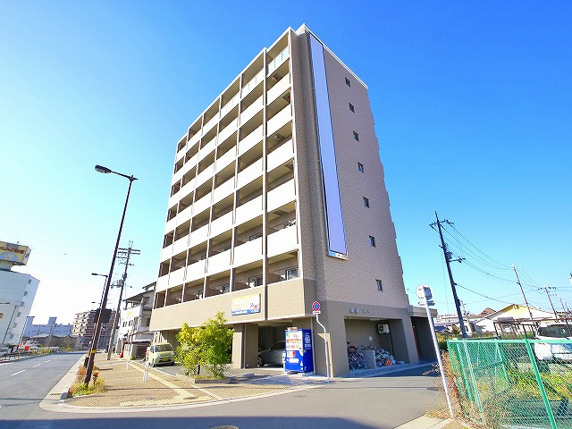 スターレ奈良の外観|キレイな外観です。