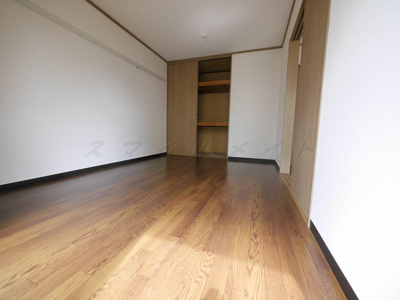 【寝室】 | ファミール鵠沼