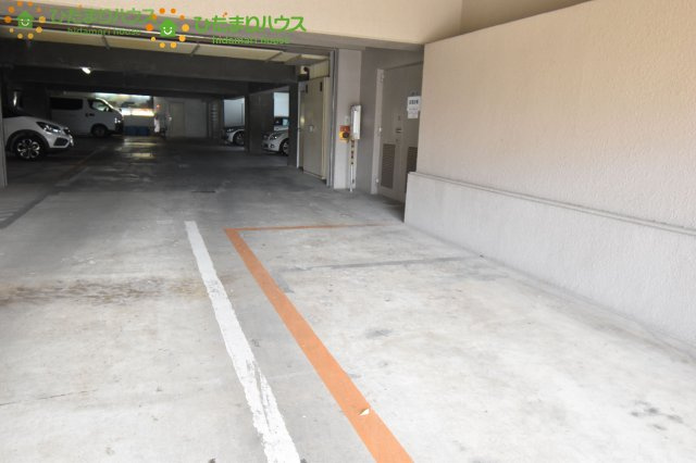 リッシェル上尾の駐車場