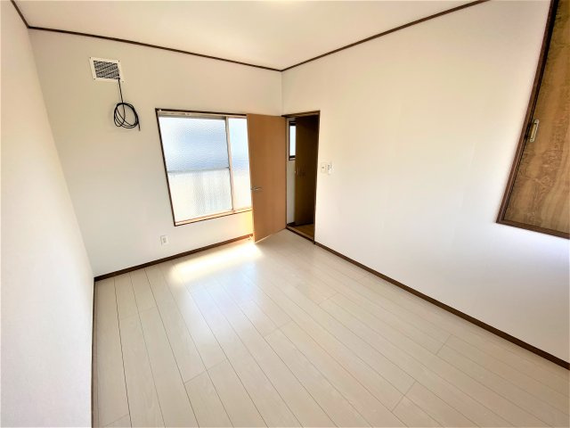知多市日長字穴田戸建の内装