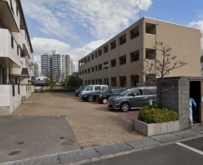 ロイヤルライフ21の駐車場|駐車場があります