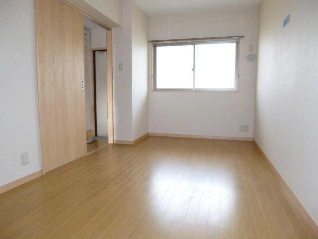 ファミーユSWの寝室|洋室