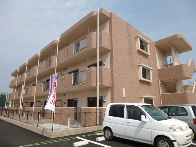 ファミーユSWの外観