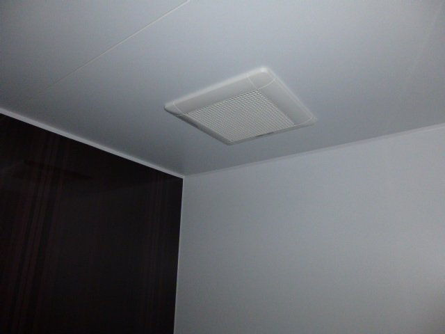 ファミーユSWの設備|浴室換気扇